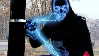 Стърчащи кабели