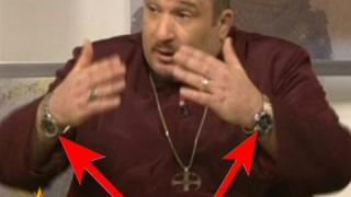 Владика с часовници