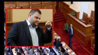 Бойко и ласкатели