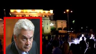 Формацията на Волен броди нощем