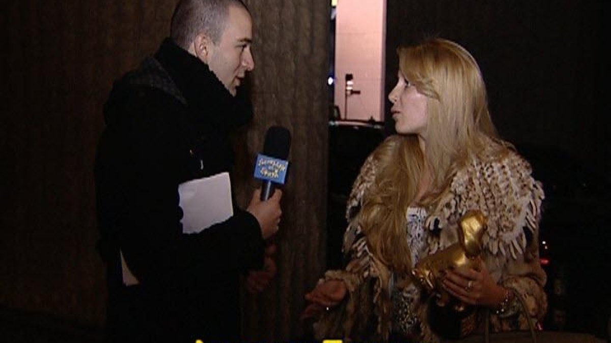 “МИС БЪЛГАРИЯ“ – 2009 АНТОНИЯ ПЕТРОВА СЪС “ЗЛАТЕН СКУНКС“