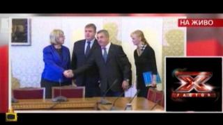 Политически Х Фактор - шоуто на групите