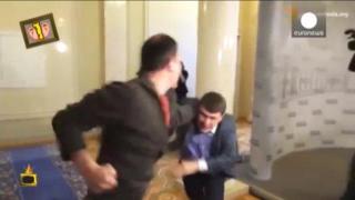 Депутатски бой бори корупцията в Украйна