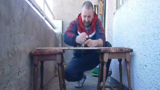 Така забиваме пироните в Ямбол