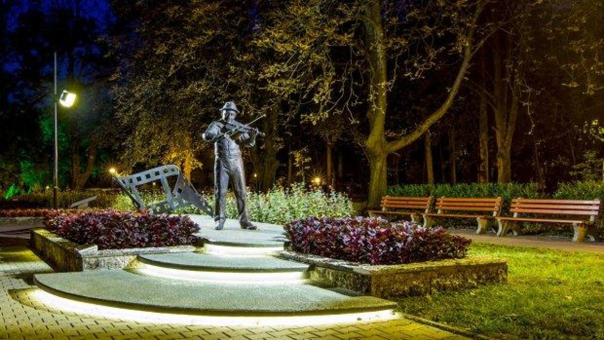Самотният Човек