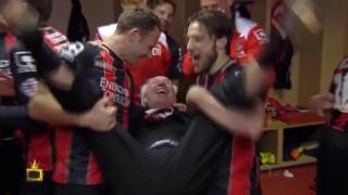 Чистата любов между президент и футболистите му