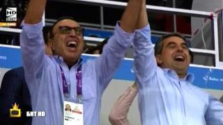 Пеят, скачат президентите!