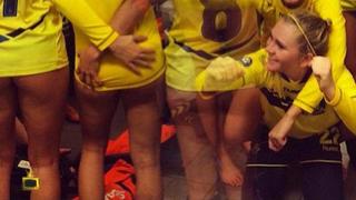 Какво се случва в женската съблекалня?