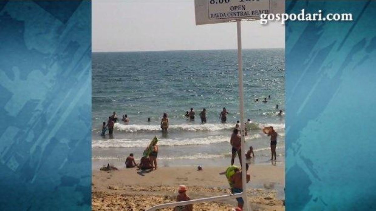 Чистят плажа на Равда до дни след намесата на Gospodari.com