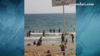 Чистят плажа на Равда до дни след намесата на Gospodari.com