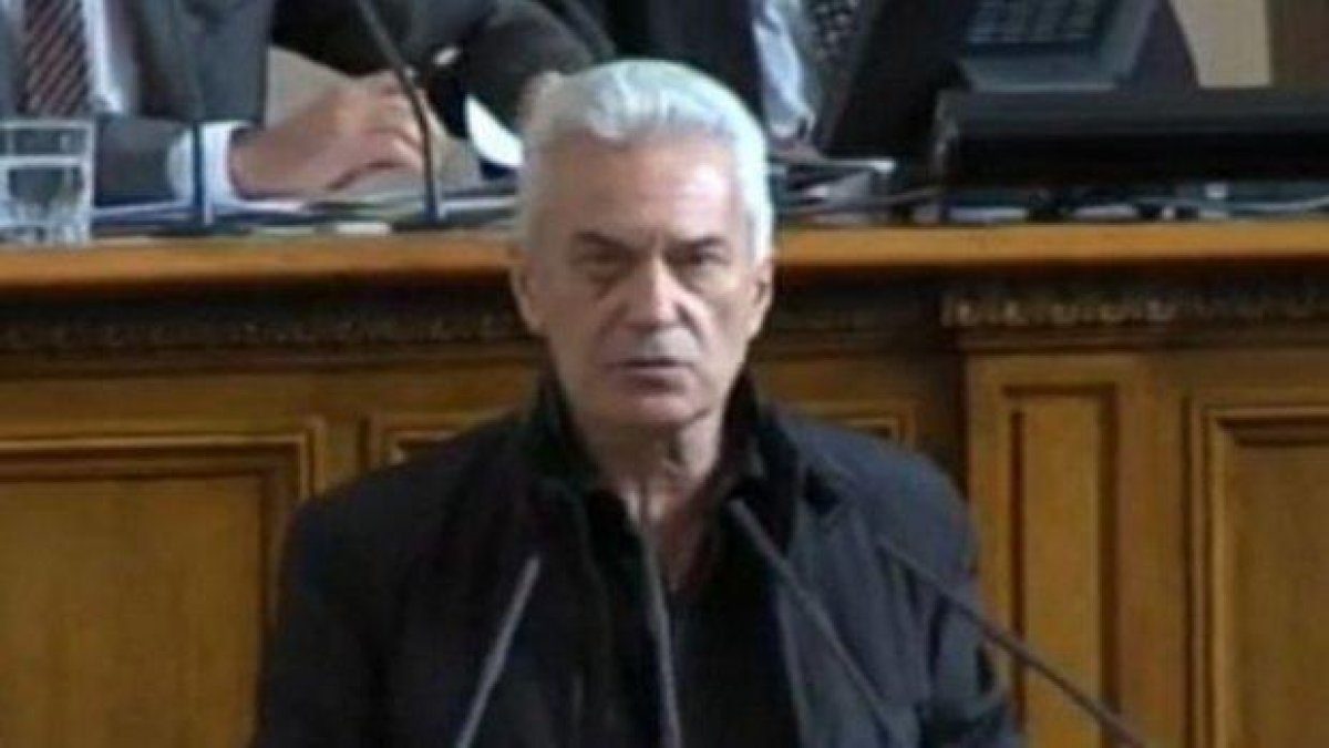 Парламентарната комисия свали имунитетите на Сидеров и Чуколов