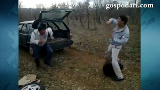 На парти в гората (ВИДЕО)