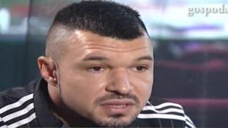 Колко пъти Валери Божинов ще употреби &quot;викам&quot; и &quot;вика&quot; в едно интервю?