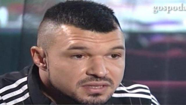Колко пъти Валери Божинов ще употреби "викам" и "вика" в едно интервю?