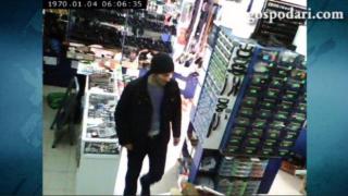 Видео от кражба в магазин, разпознавате ли крадеца?