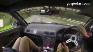 Камера в купето на рали автомобил (ВИДЕО)