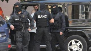 ДАНС "нахлу" в БНТ заради разследване за опасни ваксини