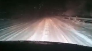 Отново сняг и отново снегорините не се виждат (ВИДЕО)