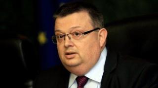 Цацаров праща прокурори на Ценко Чоков