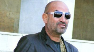 Намериха стадо елени в двора на Ценко Чоков