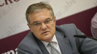 Румен Петков: Кунева беше избрана от Местан и Сидеров