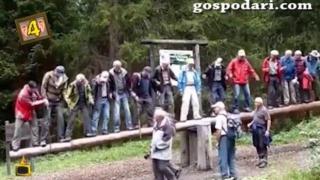 Когато главата не мисли, седалището страда