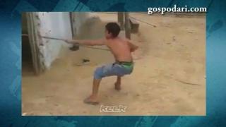 Да теглиш звяр, за да го изкараш на разходка (ВИДЕО)