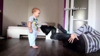 Баща и син в танцово състезание (ВИДЕО)