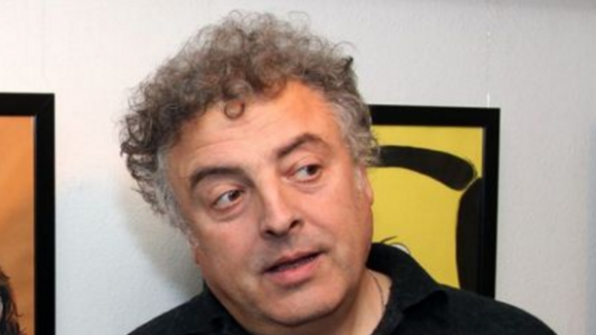 Нова ТВ си иска обратно карикатуриста Чавдар Николов след като го свали от екран