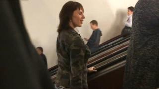 Когато слушате любимата си музика на публично място (ВИДЕО)