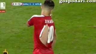 Кикотът на Ивайло Ангелов при пукането на топката и късането на фланелките на Евро 2016