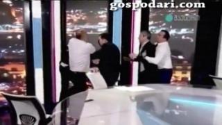 Общински съветници се бият и обиждат по време на ефир в Грузия
