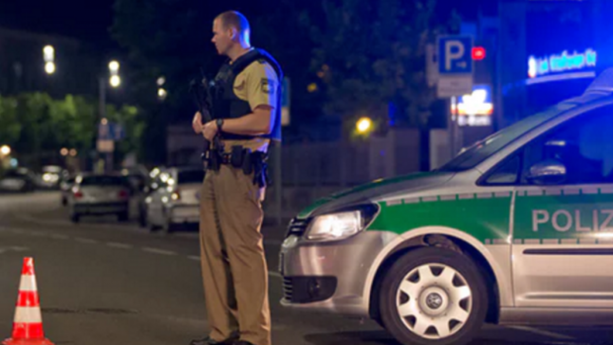 Взривилият се бежанец в Германия щял да бъде депортиран в България