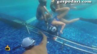 Забавление или мъчение е подводният хокей?