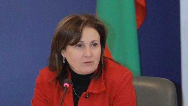МВР проверява обществената поръчка, спечелена от трафикант на бежанци