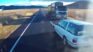 Тройно разминаване на двулентов път (ВИДЕО)