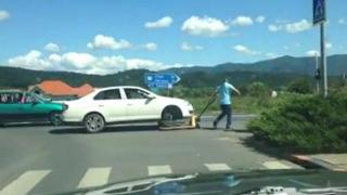 Когато сам си Пътна помощ (ВИДЕО)