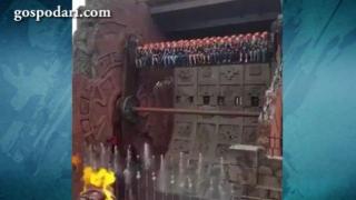Въртележка на ужасите праща хората в ада (ВИДЕО)
