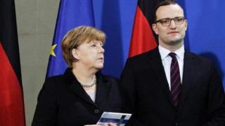 Човекът, който може да смени Меркел, е гей и противник на бурките