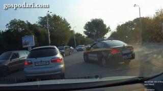 Наглост на пътя от кола на военна полиция (ВИДЕО)