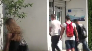 Арест за ученици заради гавра с техен връстник