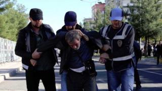 Строг тъмничен затвор за опозиционните лидери в Турция
