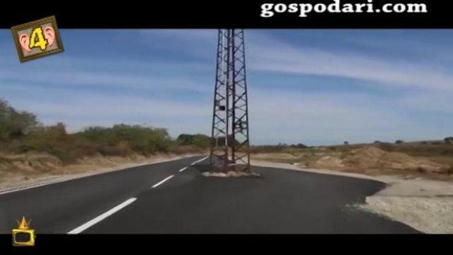 Едни заобикалят закона, други опасни стълбове