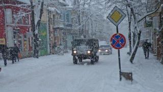 Североизточна България остава в капана на лошото време, очаква се силен снеговалеж