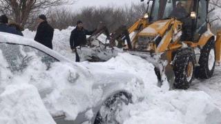 Североизточна България пак е в снежен капан