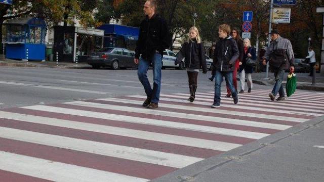 Депутатите решиха: Пешеходецът ще е невинен, ако бъде блъснат на пътека с висока скорост