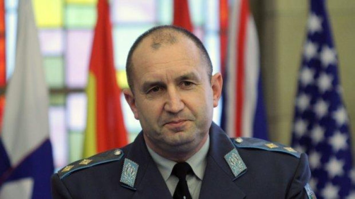 Радев пред германски вестник: "Аз съм шпионин на българския народ"