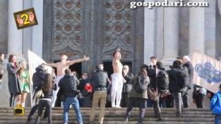 Акробати влязоха в Гинес с уникален номер