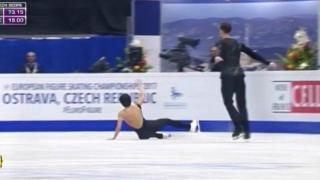 Най-смешните падания на леда от Европейското по фигурно пързаляне