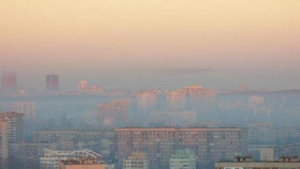 Втори ден въздухът в София е опасно замърсен